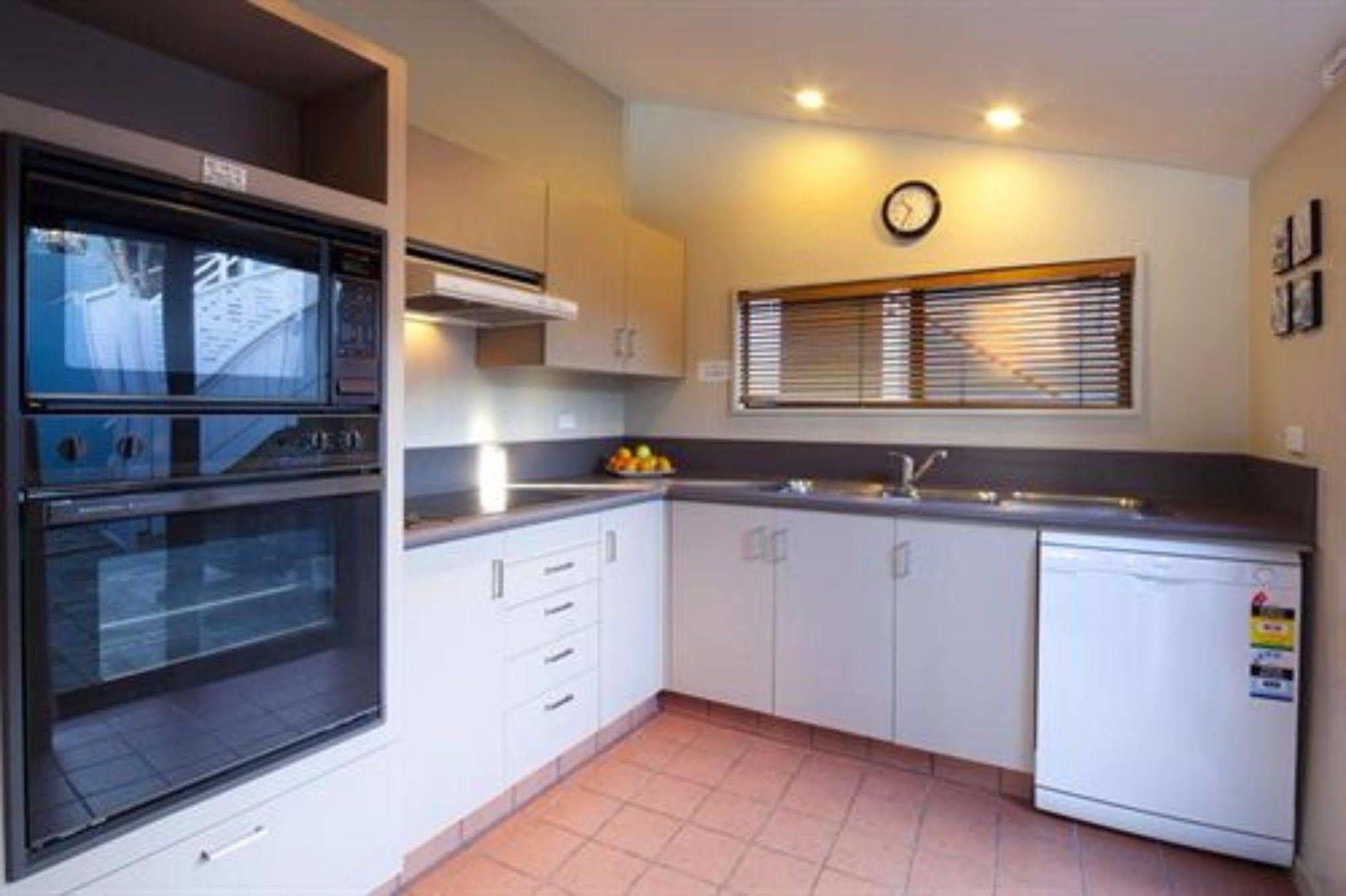 Apartments At Spinnaker Bay Queenstown Ngoại thất bức ảnh